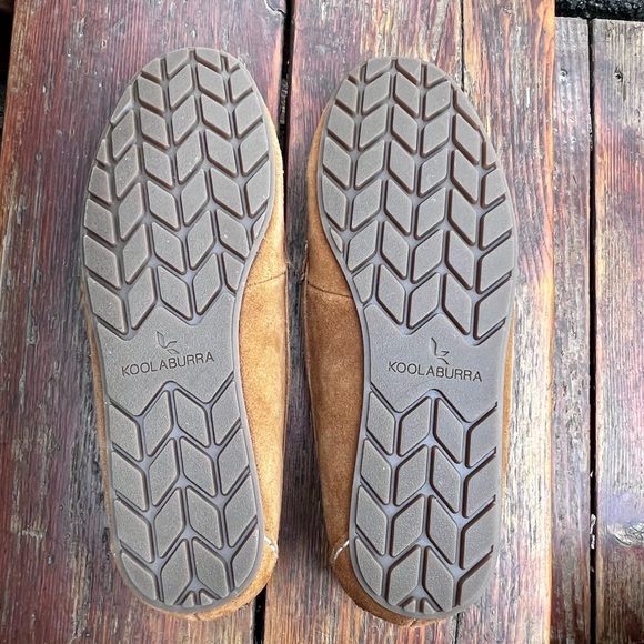 UGG KOOLABURRA LEZLY TAN SUEDE LOAFER SLIPPERS SIZE 6 - Picture 4 of 12